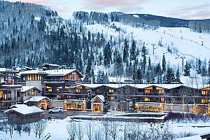 Manor Vail is located right across from the slopes.